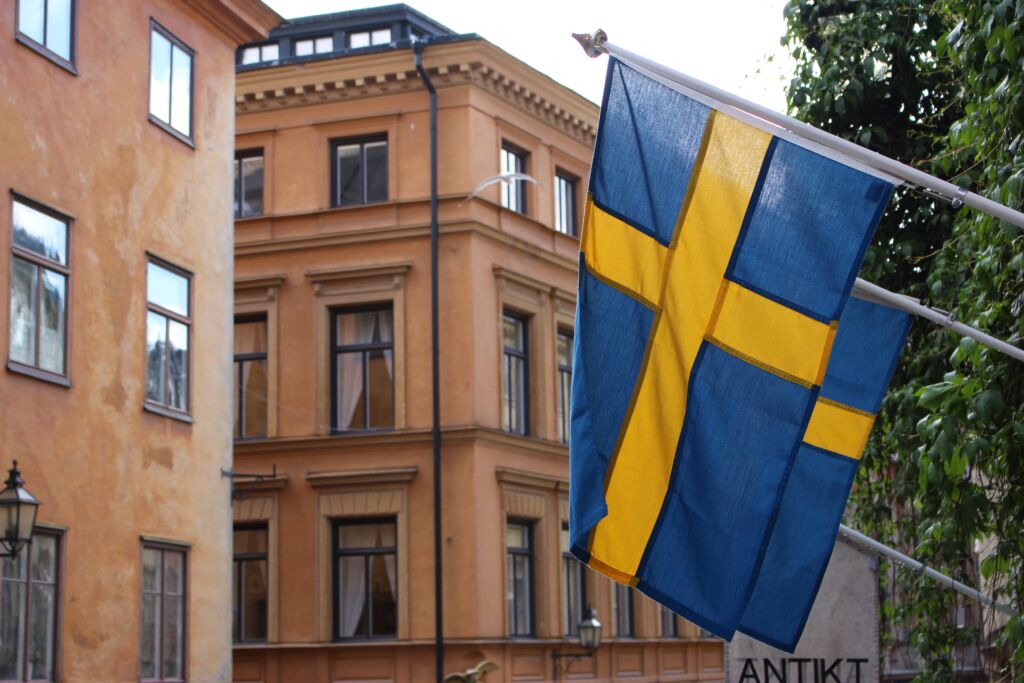 المساعدات المالية للاجئين في السويد