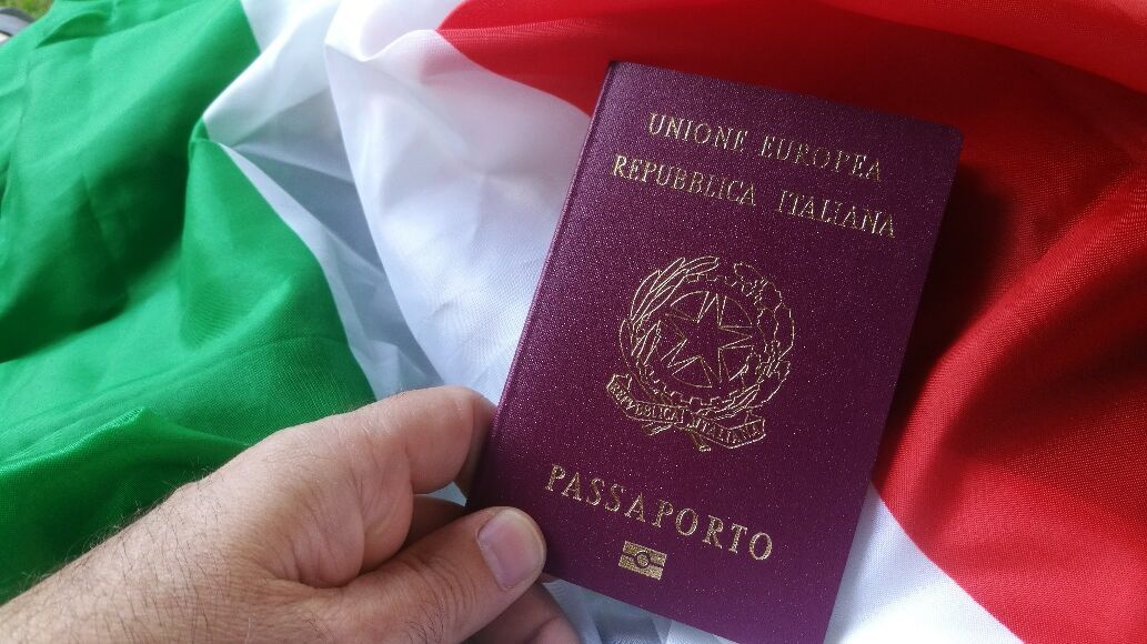 المال مقابل الحصول على الجنسية الإيطالية