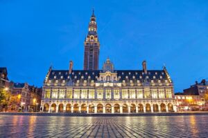 واجهة أمامية لجامعة لوفين في بلجيكا من الخارج ، التي تقدم منحة لوفين في بلجيكا لطلاب الماجستير 2024