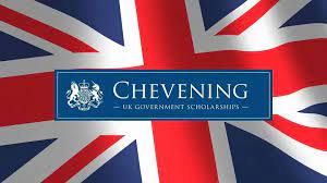 علم المملكة المتحدة البريطانية ومنحة  تشيفنينج في المملكة المتحدة